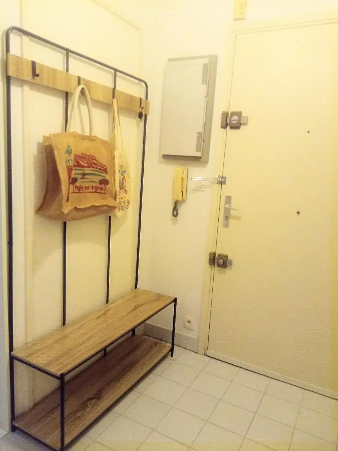 Frejus Plage, Appartement entier , piscine,parking,plage à 200m