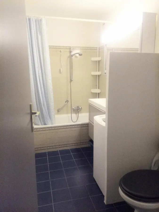 Frejus Plage, Appartement entier , piscine,parking,plage à 200m