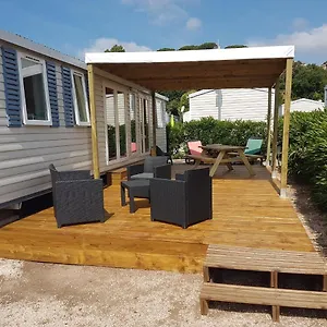 Frejus Tout Confort, Climatisation,Plus Ventilation Toutes Les Chambres, Linge De Lit Et De Toilette , Coffre Fort, Lave Vaisselle Machine A Laver Grande Terrasse Couverte Velos Et Wifi Possible Campingplatz